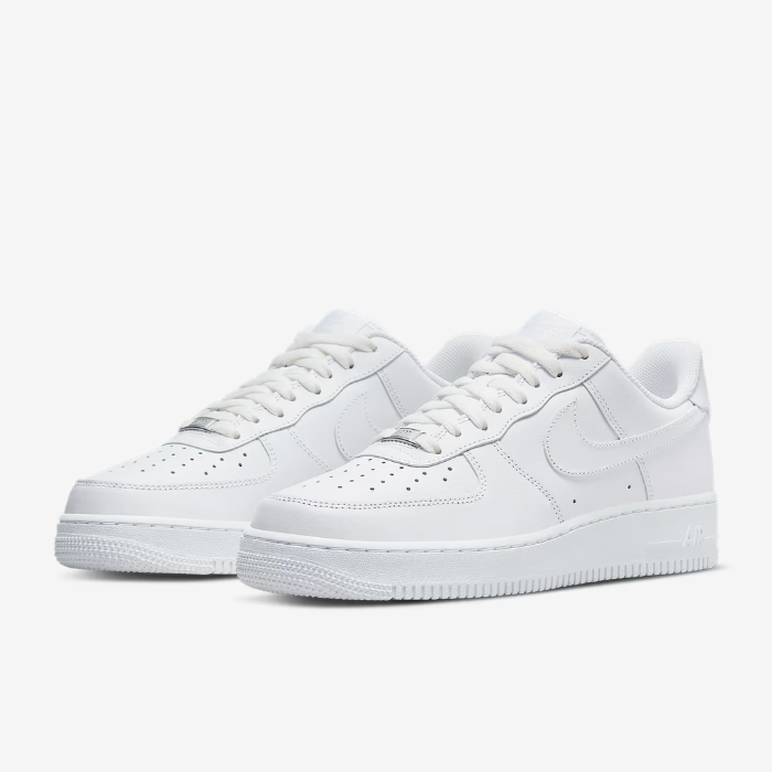 Nike Air Force Triple White